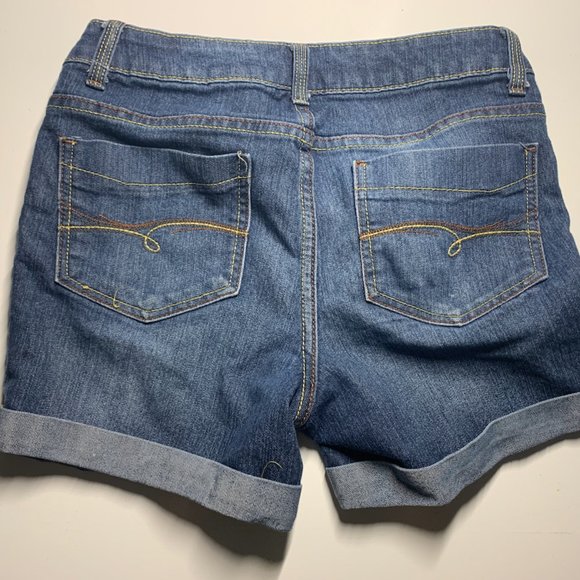 CUTE Faded Glory denim shorts (Small/ 4) - Picture 2 of 2